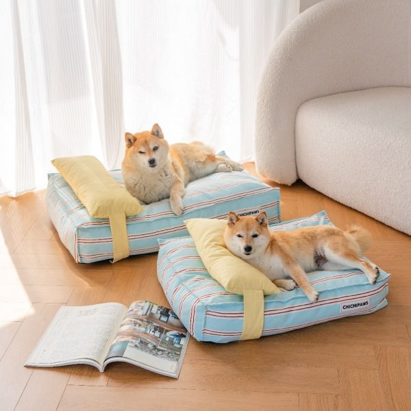 Vintage Calming Dog & Cat Sofa Bed - Image 2