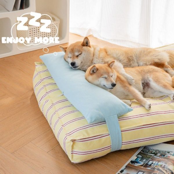 Vintage Calming Dog & Cat Sofa Bed - Image 4