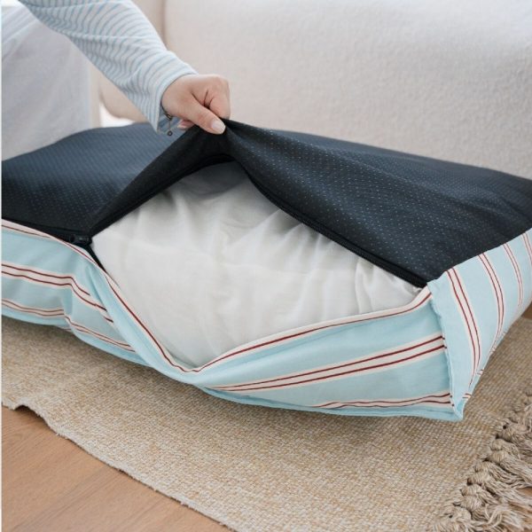 Vintage Calming Dog & Cat Sofa Bed - Image 7