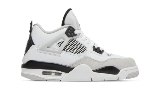 JAA 4 Retro GS 'Military Black' 408452-111 – Iconic