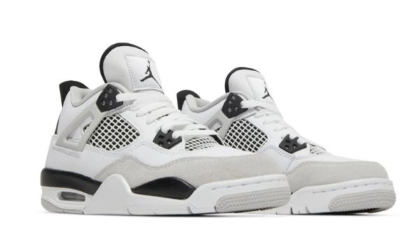 JAA 4 Retro GS 'Military Black' 408452-111 – Iconic - Image 3