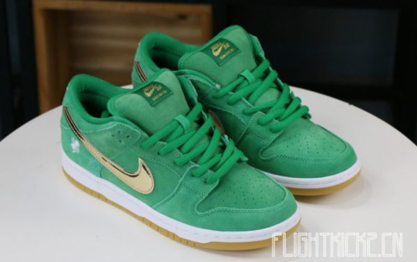SB Dunk Low Pro St. Patrick's Day (2022) Iconic Sneaker – Style - Image 3