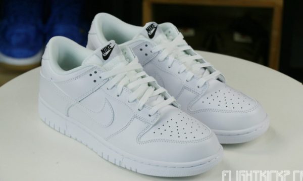 Dunk Low Triple White 2021(W) Unfading Sneaker – Limited - Image 3