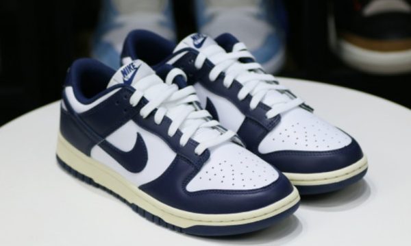 Dunk Low Vintage Navy (W) Classic Kicks – Streetwear - Image 3
