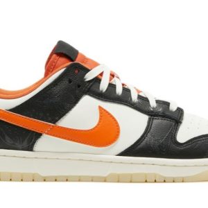 Dunk Low “Halloween” 2021 Iconic Sneaker – Style