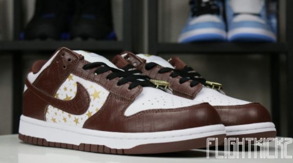 SB Dunk Low Supreme Barkroot Brown Signature Footwear – Drop - Image 3