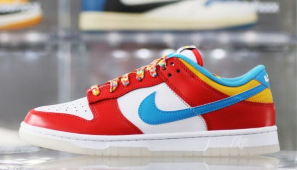 Dunk Low LeBron James Fruity Pebbles Unfading Sneaker – For Men - Image 2