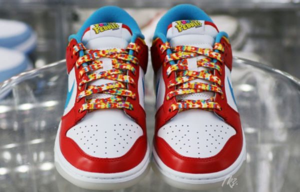 Dunk Low LeBron James Fruity Pebbles Unfading Sneaker – For Men - Image 3