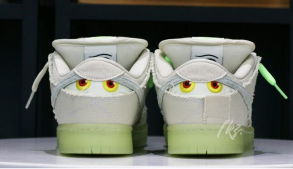 SB Dunk Low Mummy Signature Footwear – For Men - Image 4