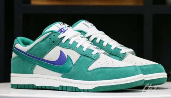 Dunk Low '85' Rich Green 2022 Classic Kicks – Iconic - Image 3
