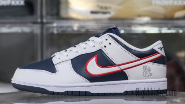 Dunk Low Houston Comets Four-Peat Iconic Sneaker – Collection - Image 2