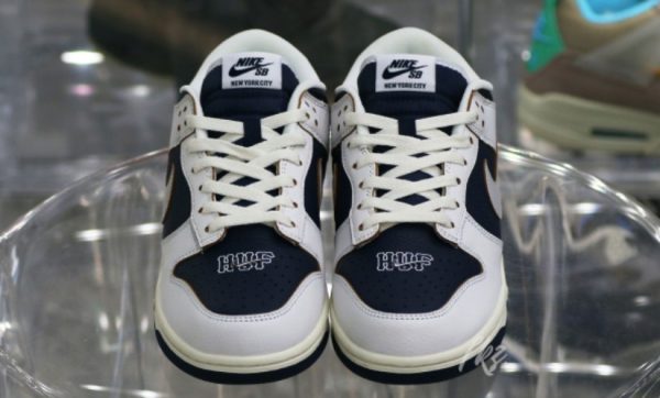 SB Dunk Low HUF New York City Unfading Sneaker – Iconic - Image 3