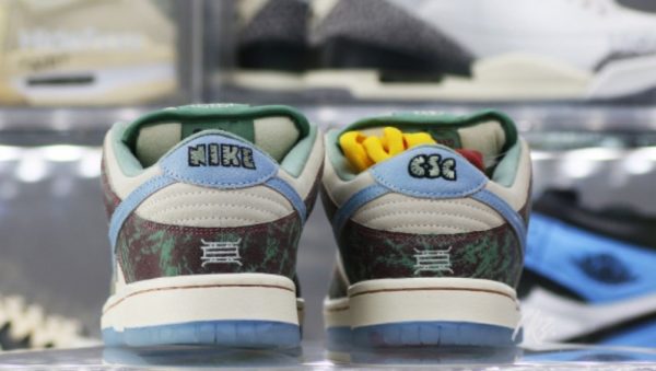SB Dunk Low Crenshaw Skate Club Unfading Sneaker – Iconic - Image 4