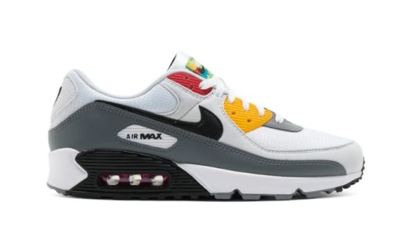 MAA 90 'Peace, Love, Basketball' DM8151-100 – Iconic