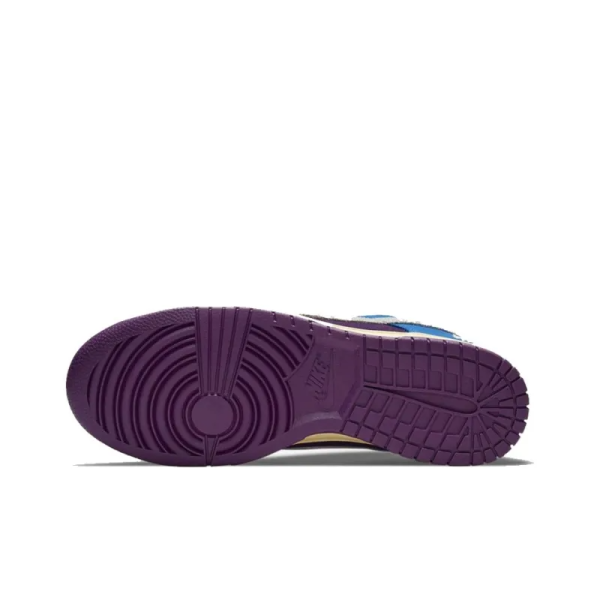 X Undefeated Dunk Low Sp Undefeated Dunk Vs. Af1 Sneakers - Dh6508-400 – Iconic - Image 6