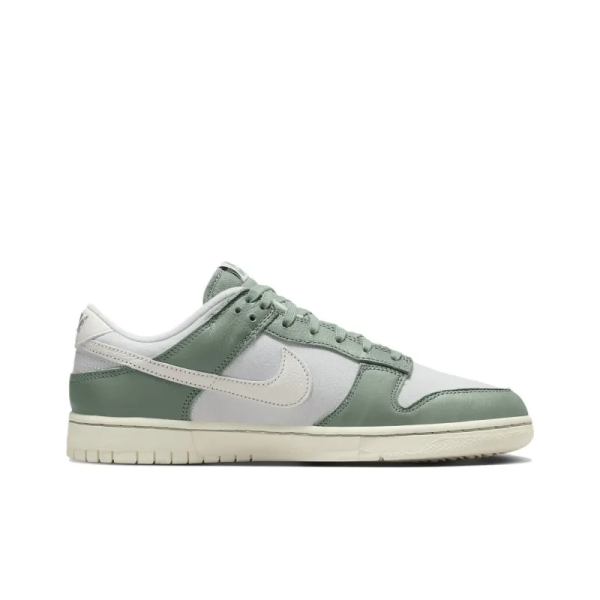 Dunk Low Retro Prm 'mica Green' Sneakers - Dv7212-300 – For Men - Image 2