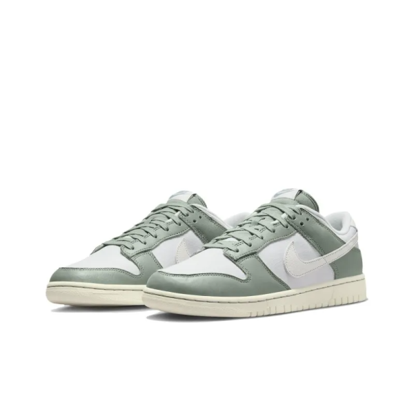 Dunk Low Retro Prm 'mica Green' Sneakers - Dv7212-300 – For Men - Image 3