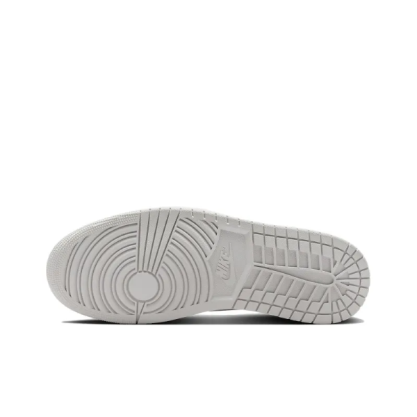 JAA 1 Low Og Metallic Silver - Cz0790-002 – Iconic - Image 6