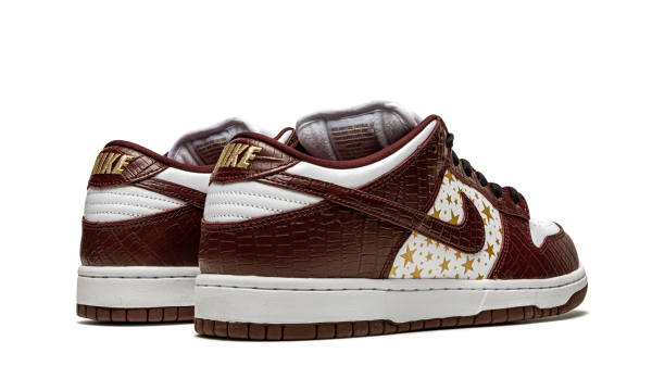 SB Dunk Low 'Supreme - Stars - Barkroot Brown' PR-263310 – Limited - Image 3
