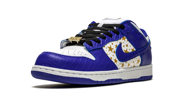 SB Dunk Low 'Supreme - Stars - Hyper Blue' PR-596148 – Limited - Image 4