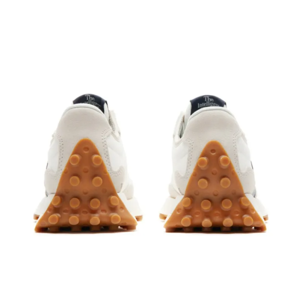 New Balance 327 Moonbeam Outerspace Ws327kb – Streetwear - Image 4