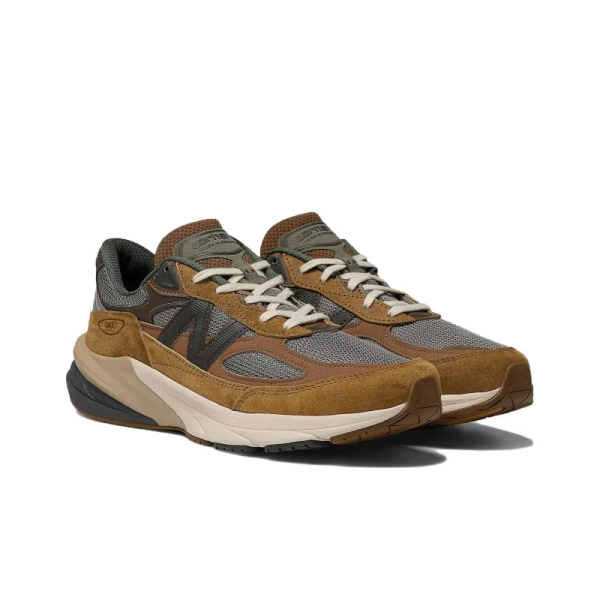 New Balance 990v6 Carhartt Wip Sculpture Center M990ch6 – Streetwear - Image 3