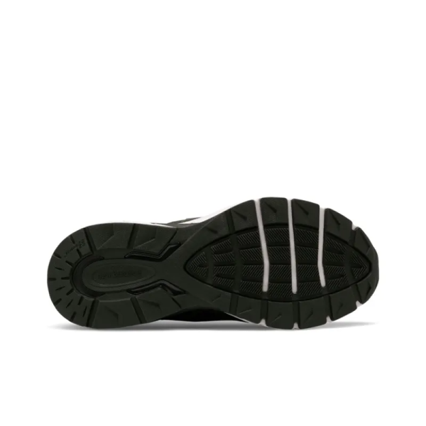 New Balance 990v5 Defense Green M990DC5 – Style - Image 4